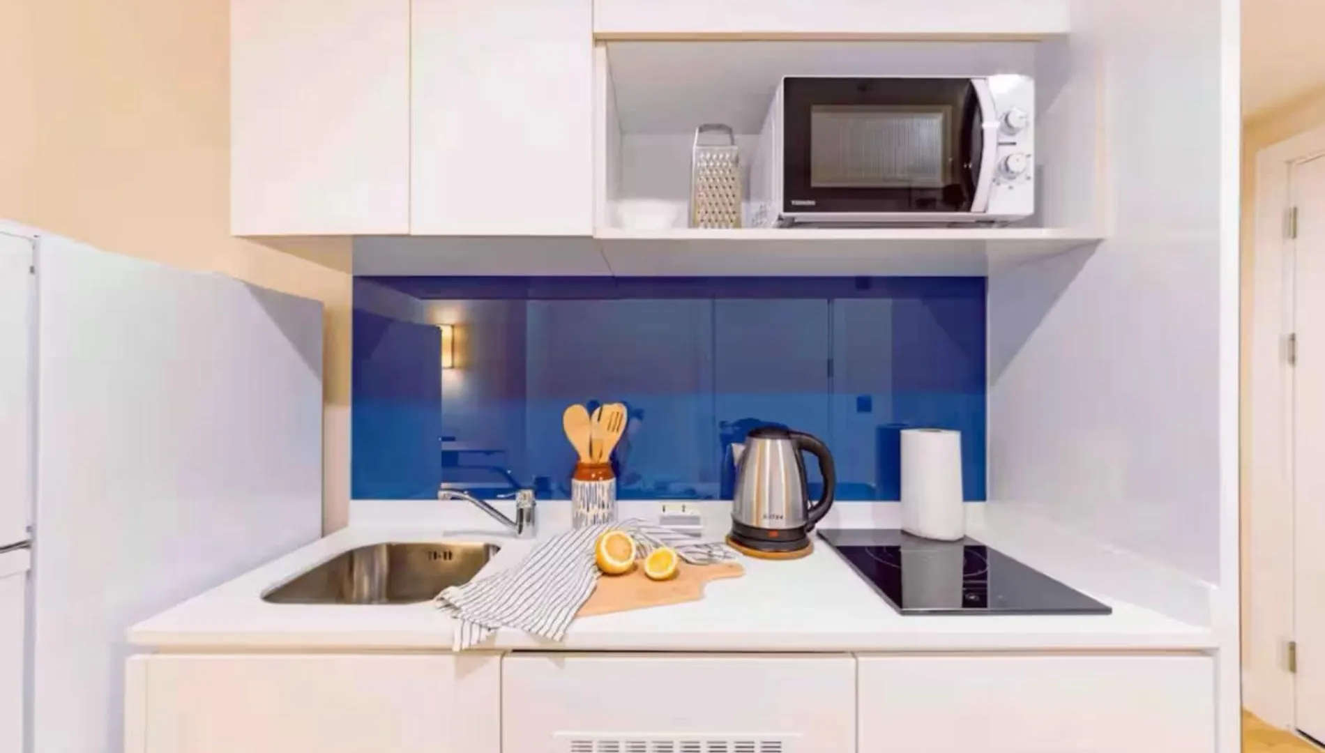 Panorama Suites - City Center & Sea View Batumi 5*,
